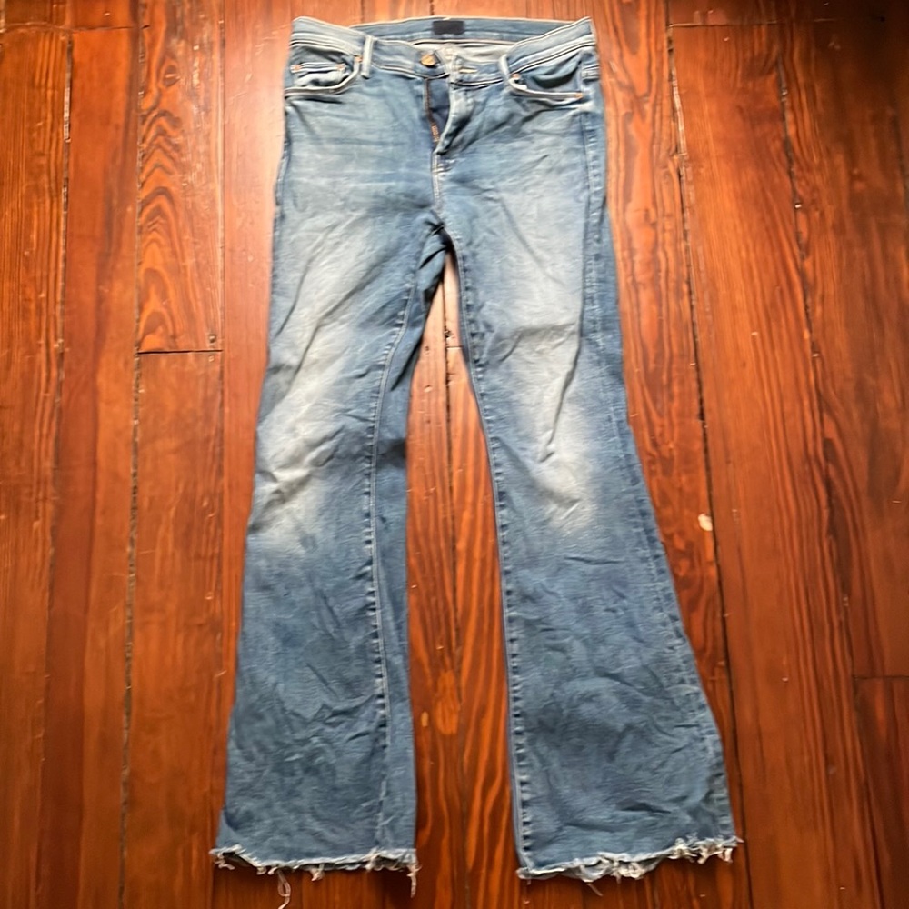 Mother Jeans , the Weekender Fray, Hop on Hop Off  Size 28